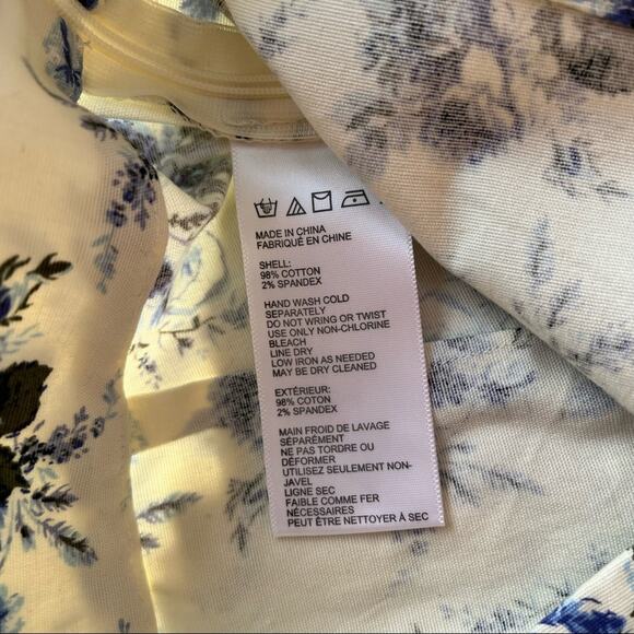 Laura Ashley x Urban Outfitters High Rise Floral Kick Flare Pant - Picture 6 of 8